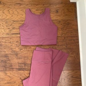 Girlfriend collective goji set